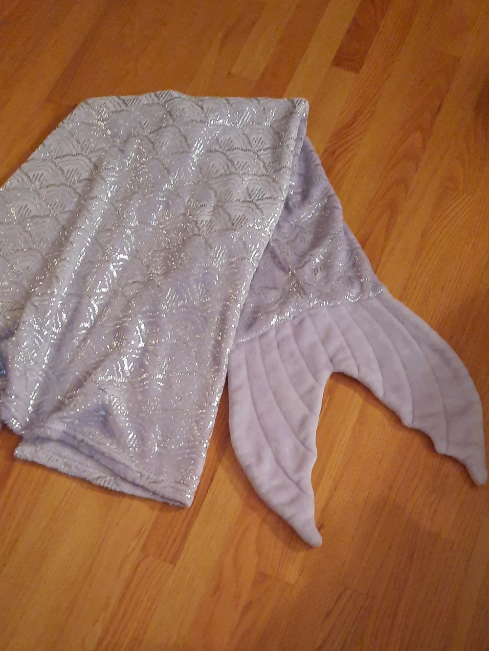 Pillowfort Lilac Sparkle Mermaid Tail Blanket Pillow Fort Blankie Purple